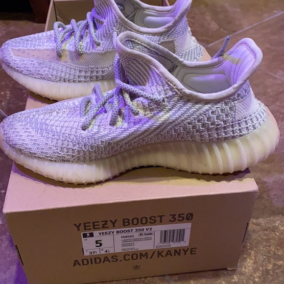 Adidas yeezy boost 350 v2 main image 4